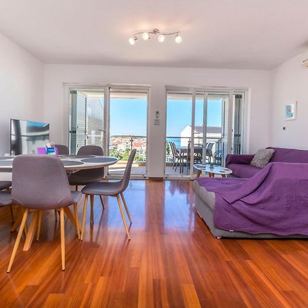 Apartment Belle Vue Примоштен Номер фото